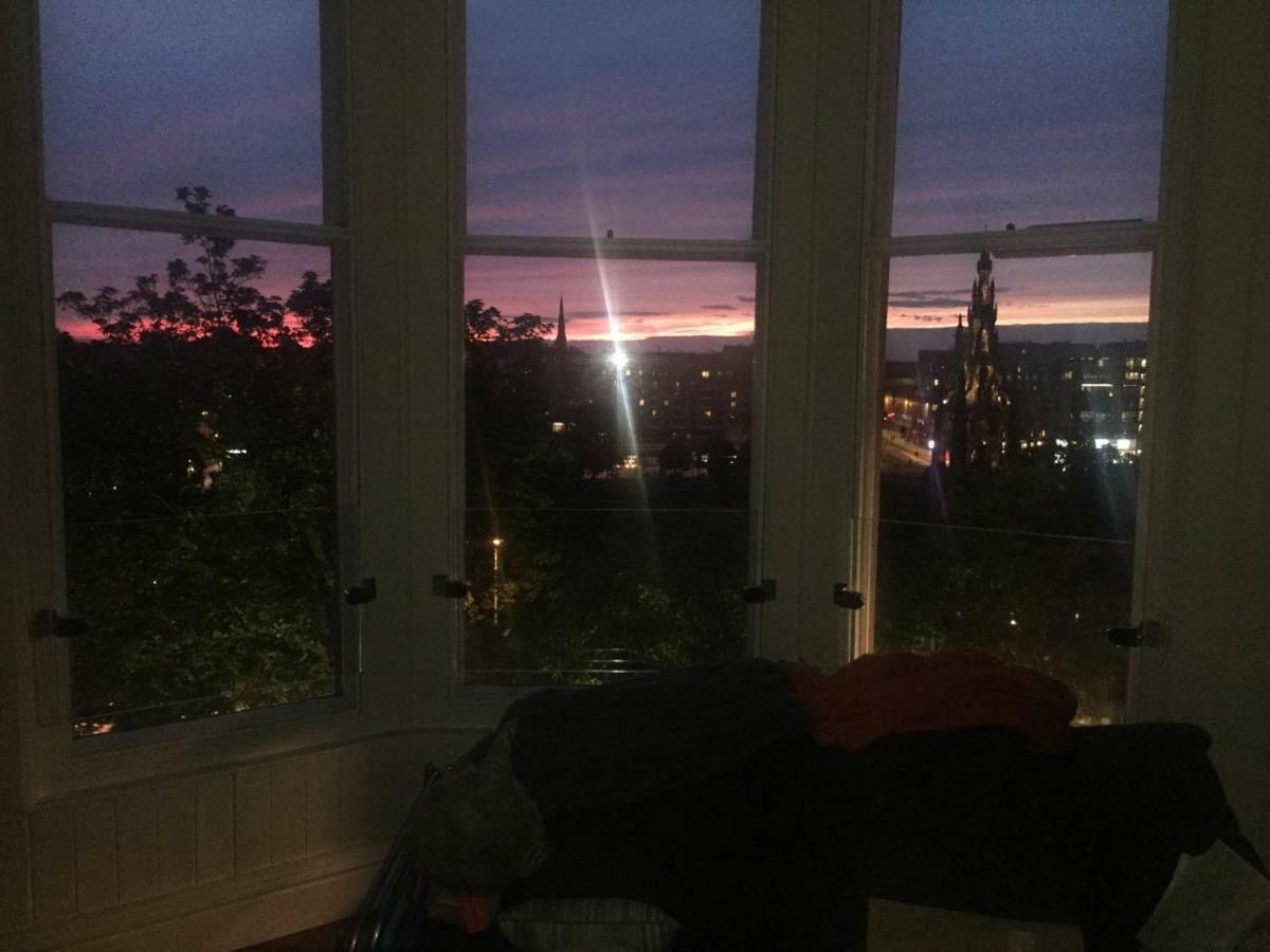 Modern Flat With Fantastic Views Edimburgo Exterior foto