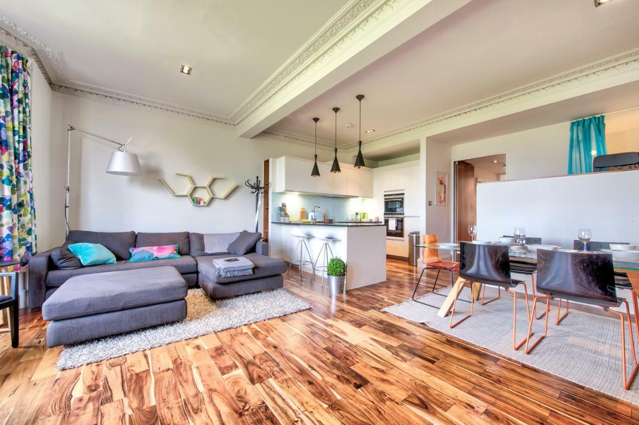 Modern Flat With Fantastic Views Edimburgo Exterior foto