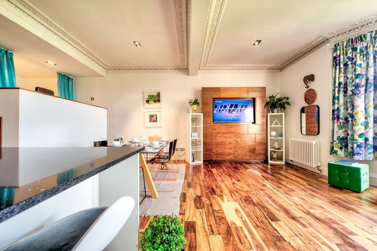 Modern Flat With Fantastic Views Edimburgo Exterior foto
