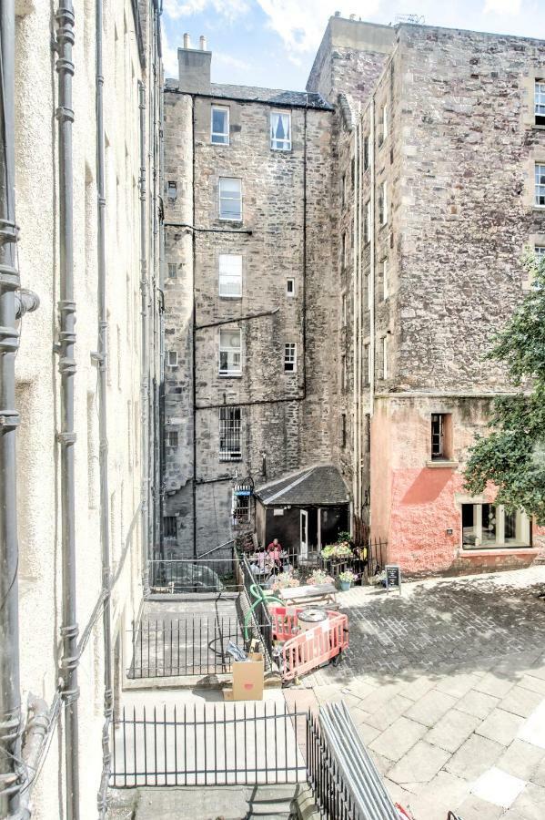 Modern Flat With Fantastic Views Edimburgo Exterior foto